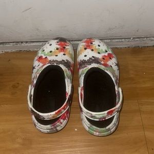 Crocs sz 1 multi Color